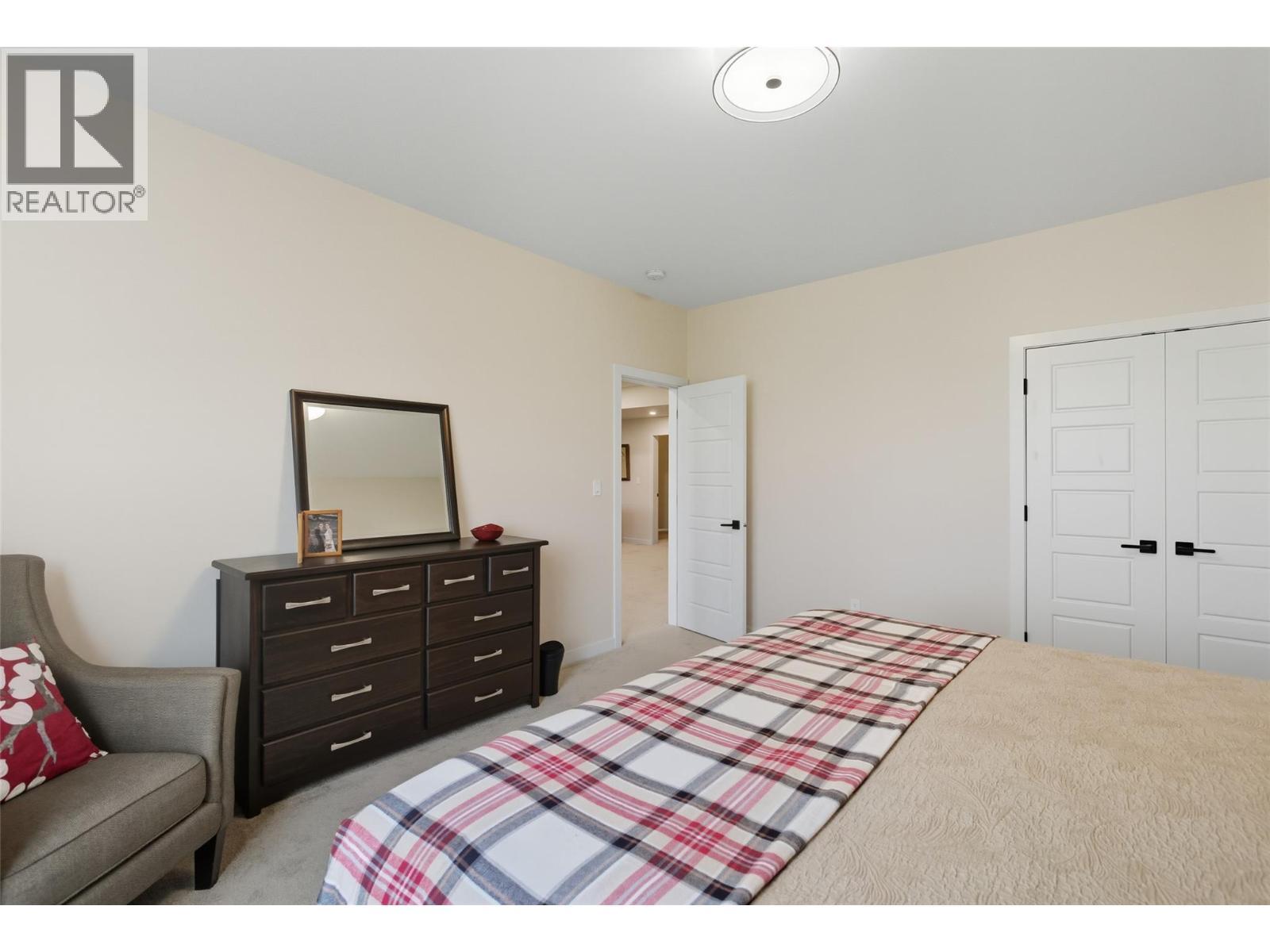 260 Rue Cheval Noir Unit# 17, Kamloops, BC - Indoor Photo Showing Bedroom