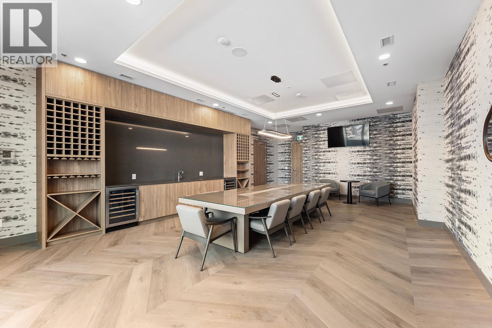 238 Leon Avenue Unit# 1407, Kelowna, BC - Indoor Photo Showing Other Room