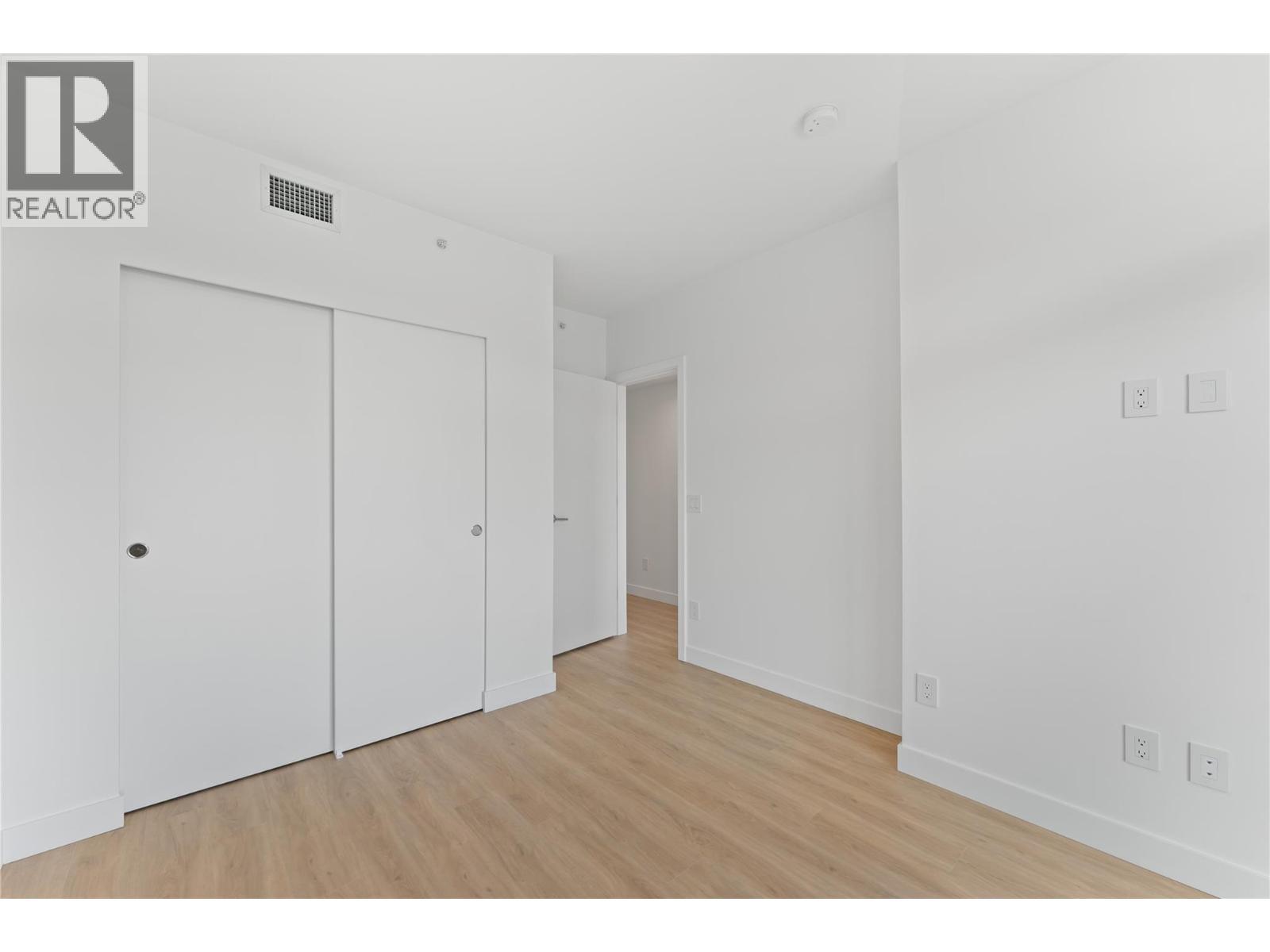 238 Leon Avenue Unit# 1407, Kelowna, BC - Indoor Photo Showing Other Room