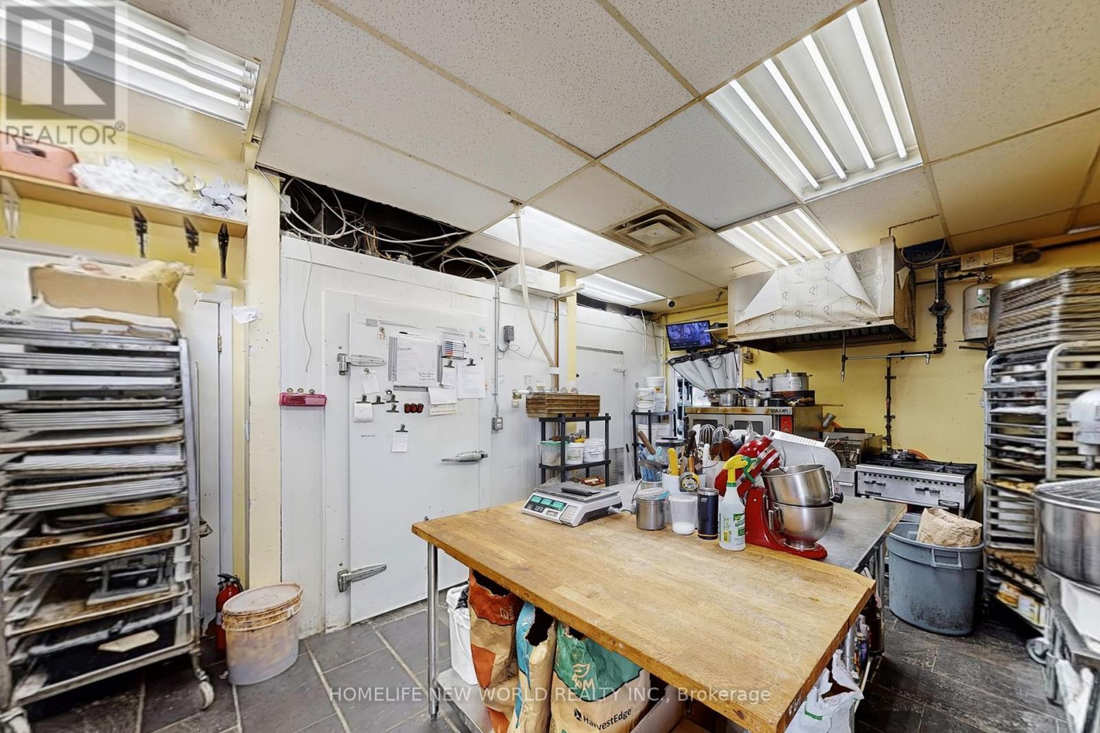 2838 Victoria Park Avenue, Toronto, ON