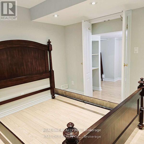 Bsmnt - 42 Seiffer Crescent, Richmond Hill, ON - Indoor