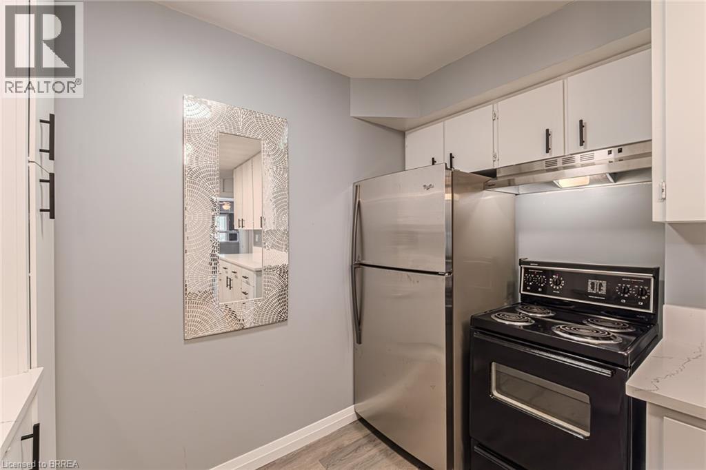54 Grand Street, Port Dover, ON - Indoor Photo Showing Kitchen