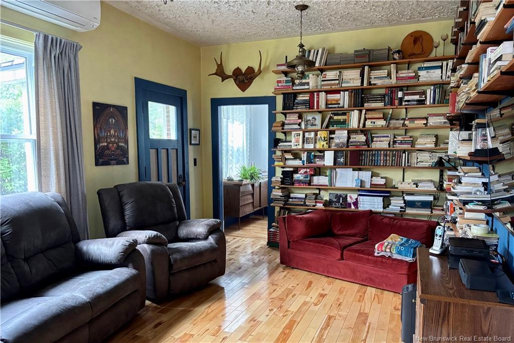 157 Renfrew, Dalhousie, NB