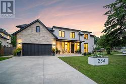 234 WALBY DRIVE Oakville, ON L6L 4E5