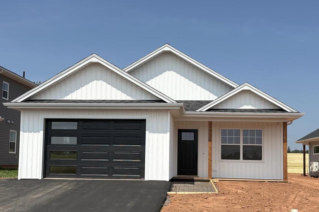 107 Samantha Lane, Cornwall, PE