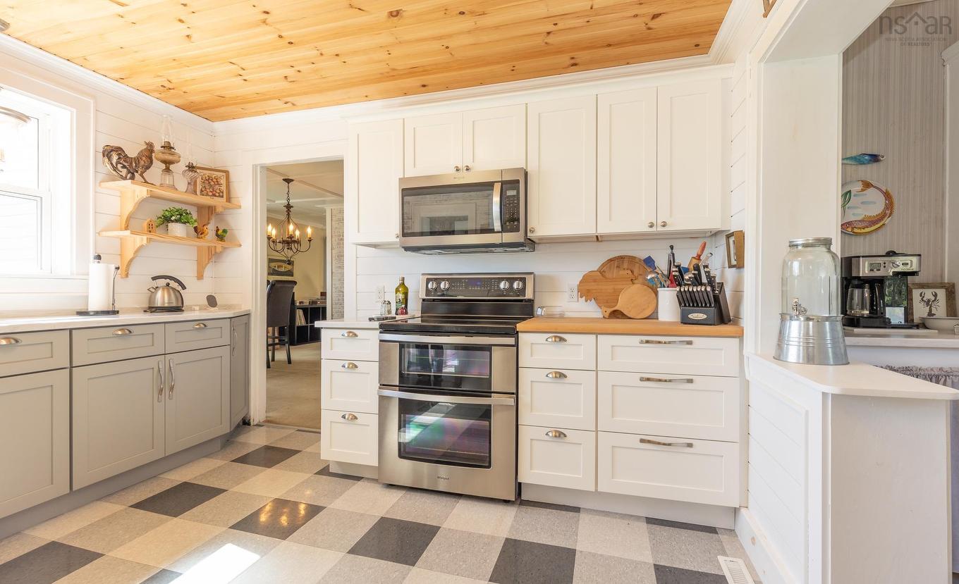 53 William Street, Yarmouth, NS