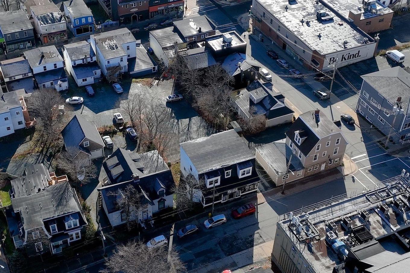 58 Queen Street, Dartmouth, NS