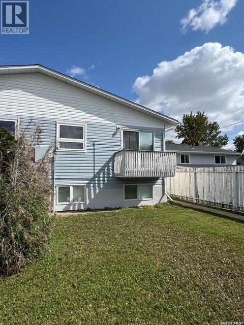 3 34 Central Avenue S, Swift Current, SK - Outdoor With Deck Patio Veranda