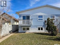 2 34 Central AVENUE S Swift Current, SK S9H 3E6