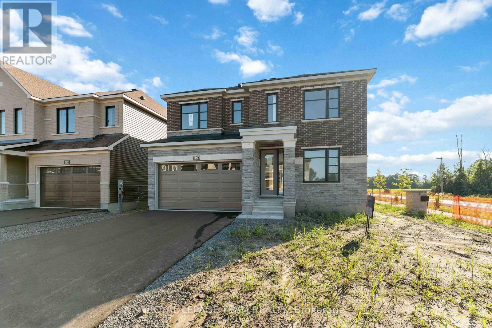 2000 Wanderer Avenue, Ottawa, ON - Outdoor With Facade