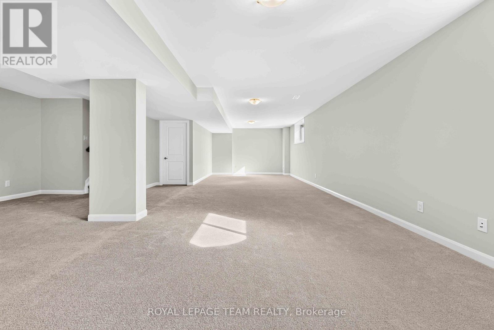 2000 Wanderer Avenue, Ottawa, ON - Indoor Photo Showing Other Room