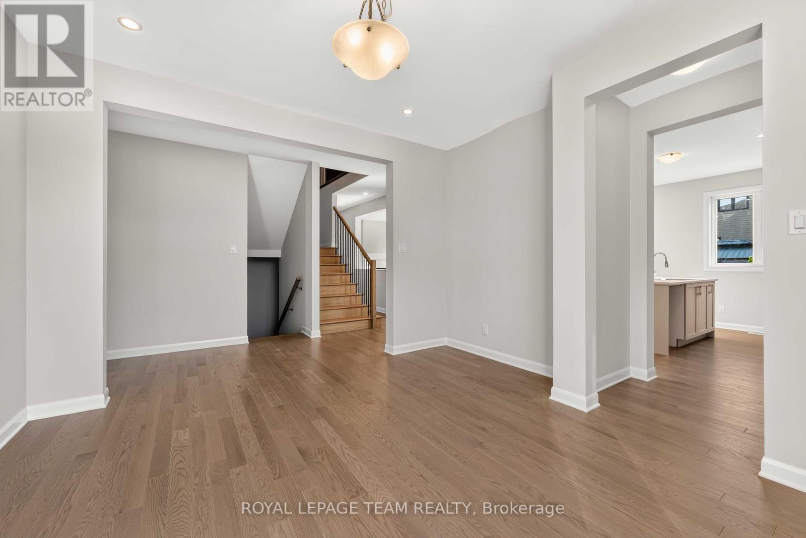 2000 Wanderer Avenue, Ottawa, ON - Indoor Photo Showing Other Room