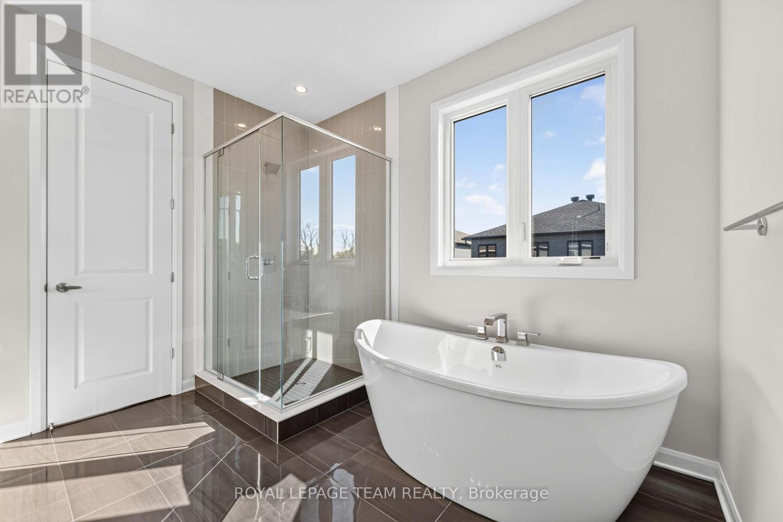 2000 Wanderer Avenue, Ottawa, ON - Indoor Photo Showing Bathroom