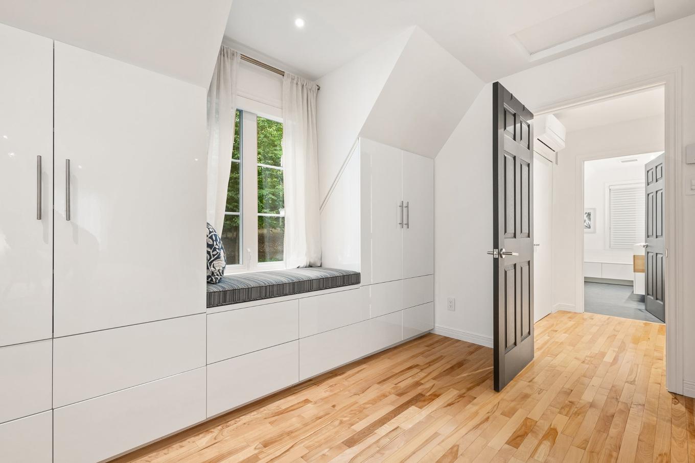 Chambre à coucher principale - 120 Rue De Papineau, Bromont, QC - Indoor Photo Showing Other Room