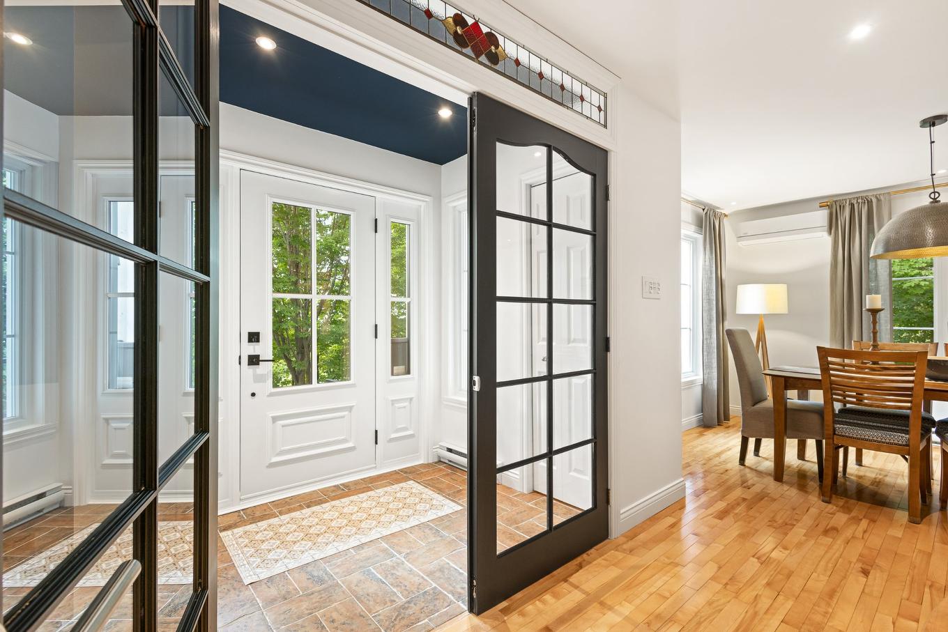 Hall d'entrée/Vestibule - 120 Rue De Papineau, Bromont, QC - Indoor