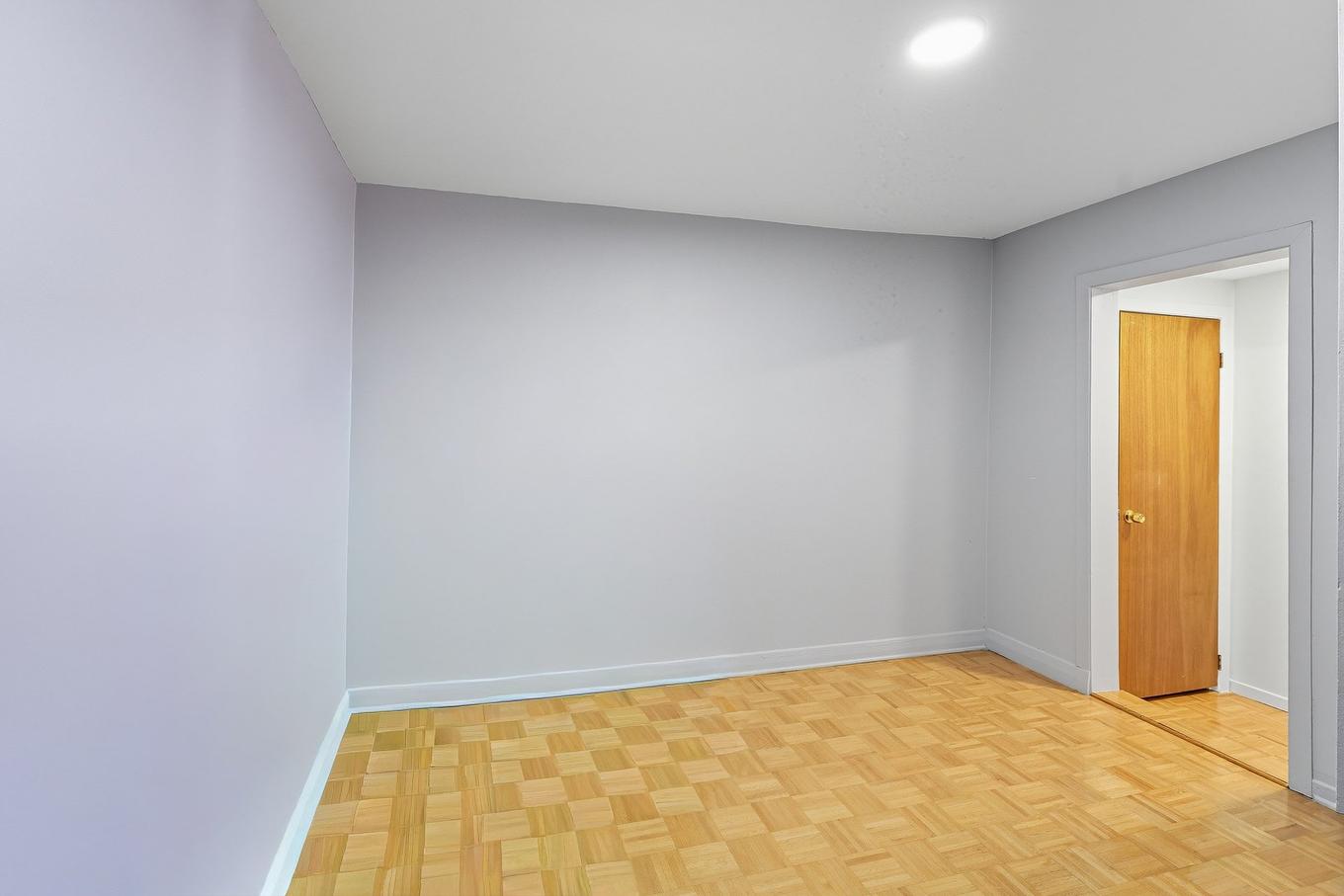 Chambre à coucher - 11 Rue Garneau, Gatineau (Hull), QC - Indoor Photo Showing Other Room