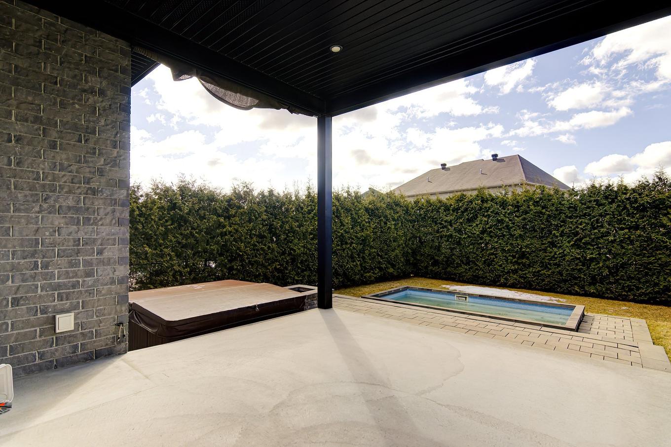 Patio - 7955 Rue De Lausanne, Brossard, QC