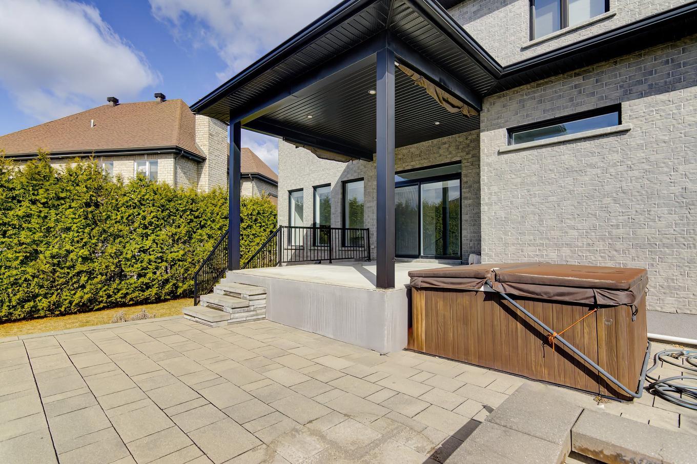 Backyard - 7955 Rue De Lausanne, Brossard, QC