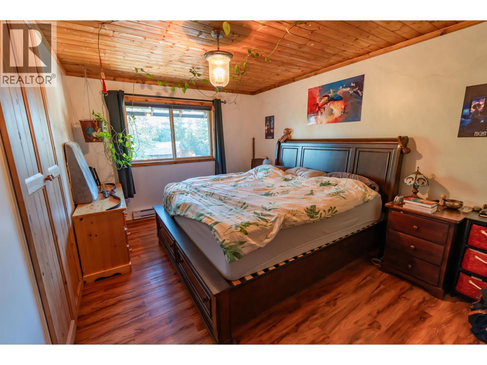 2982 Big Lake West Road, Williams Lake, BC - Indoor Photo Showing Bedroom