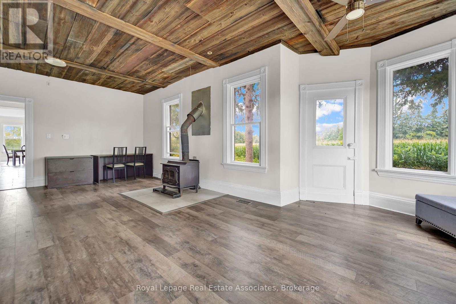 783 Highway 6 N, Hamilton, ON