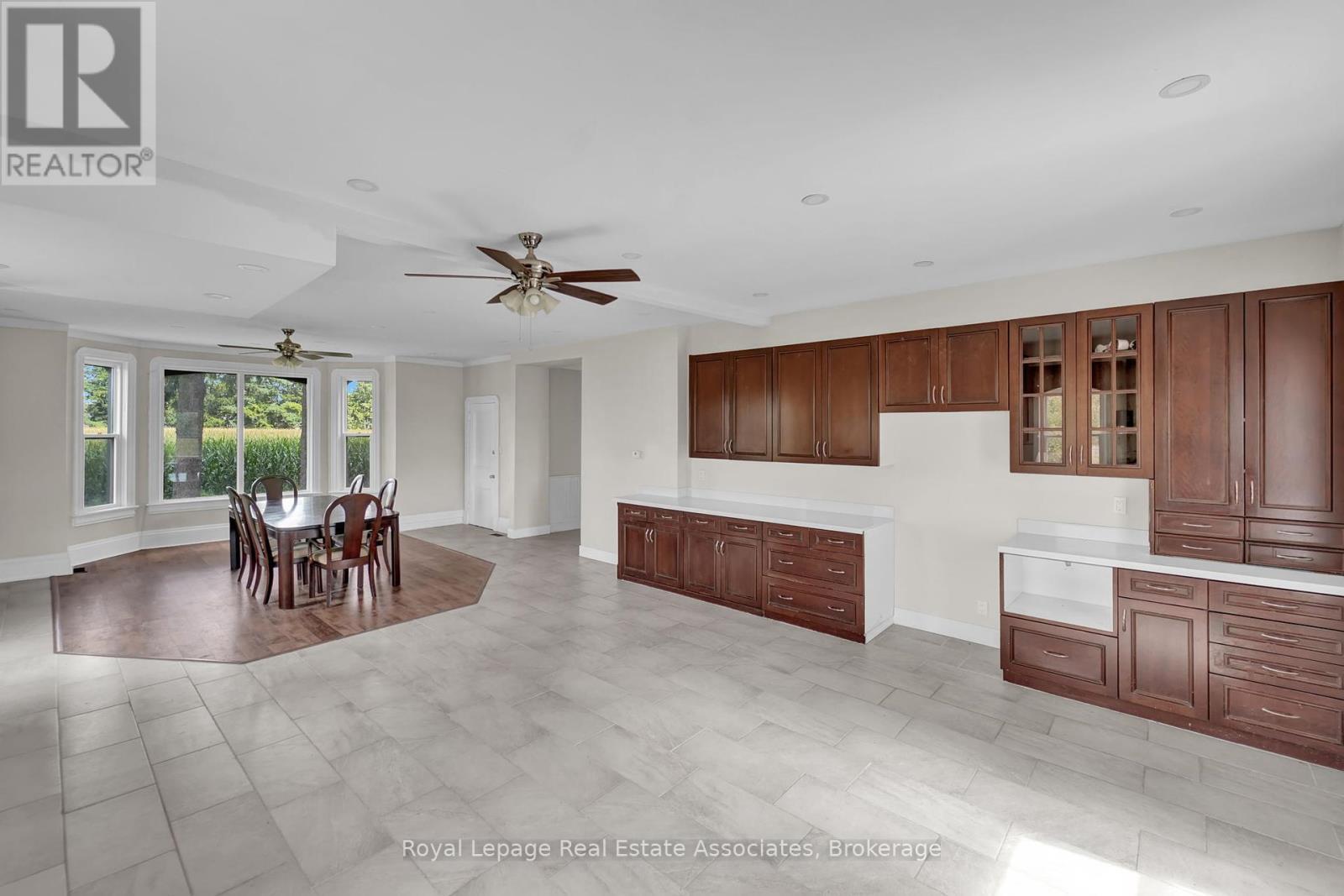 783 Highway 6 N, Hamilton, ON