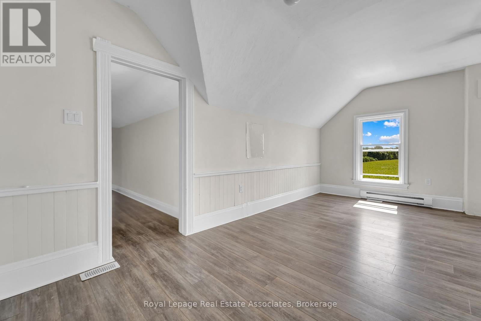 783 Highway 6 N, Hamilton, ON