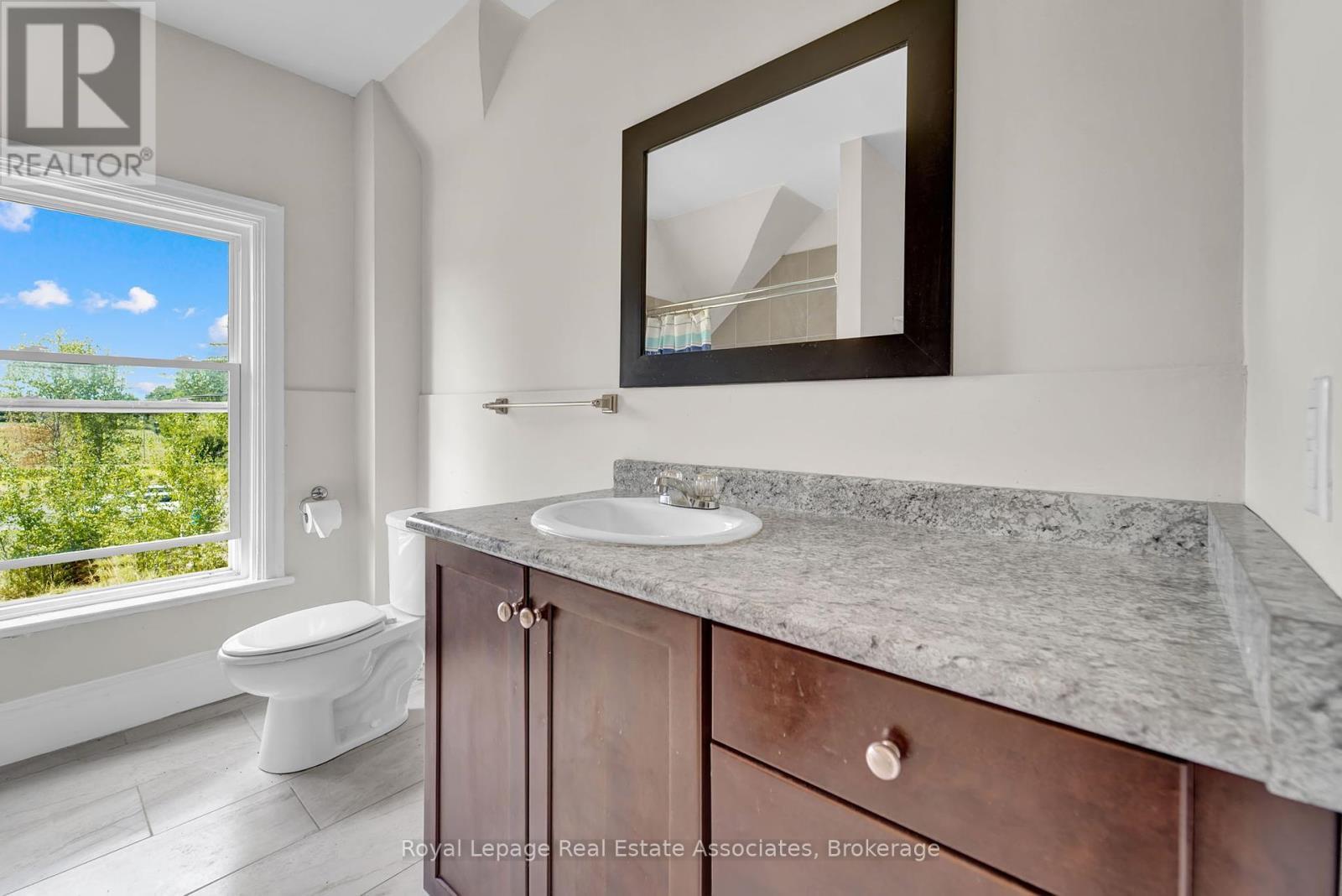 783 Highway 6 N, Hamilton, ON