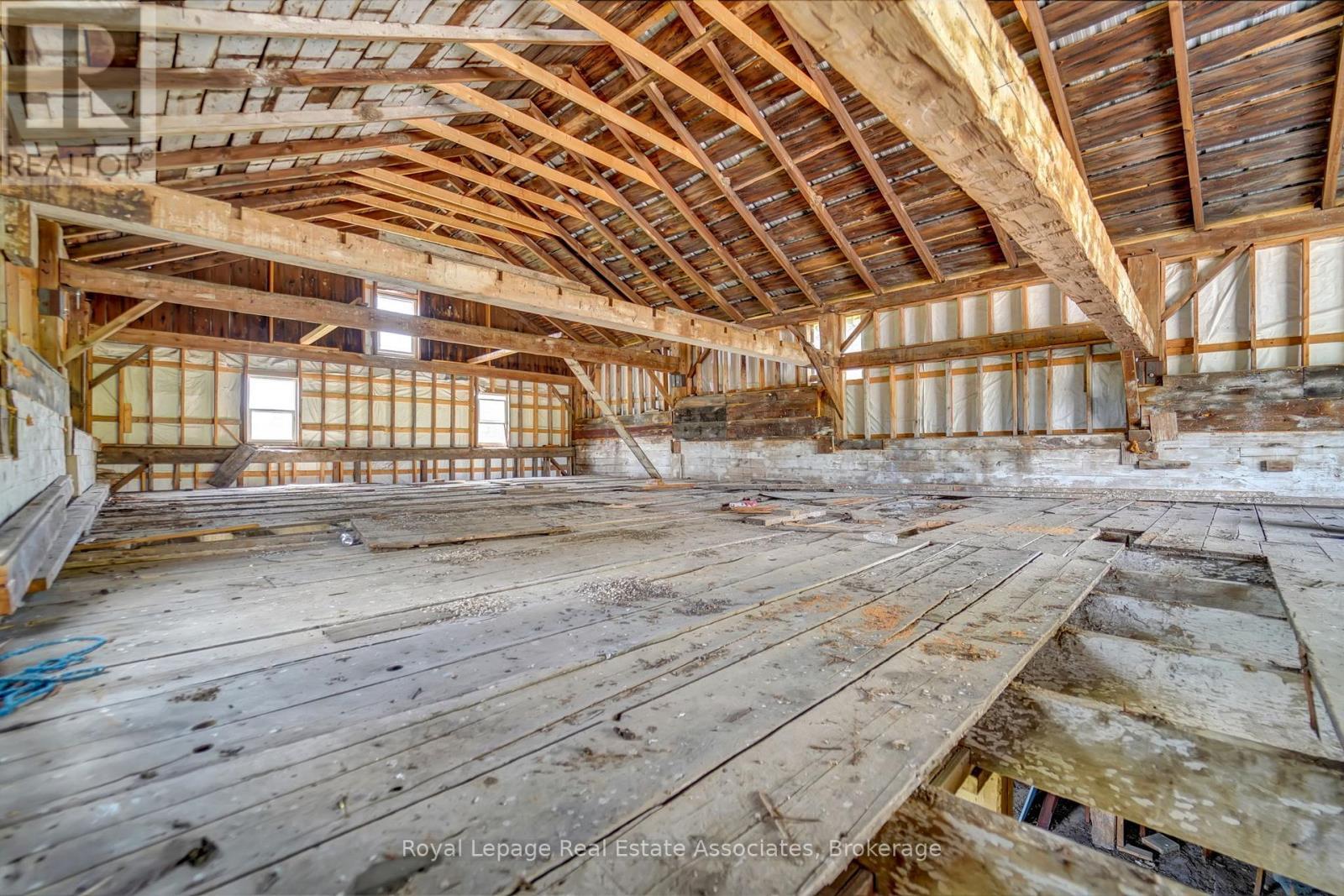 783 Highway 6 N, Hamilton, ON