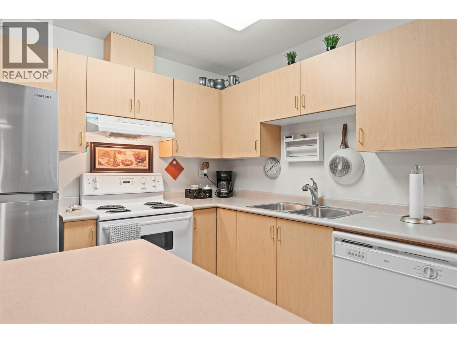 4900 Okanagan Avenue Unit# 402, Vernon, BC - Indoor Photo Showing Kitchen With Double Sink