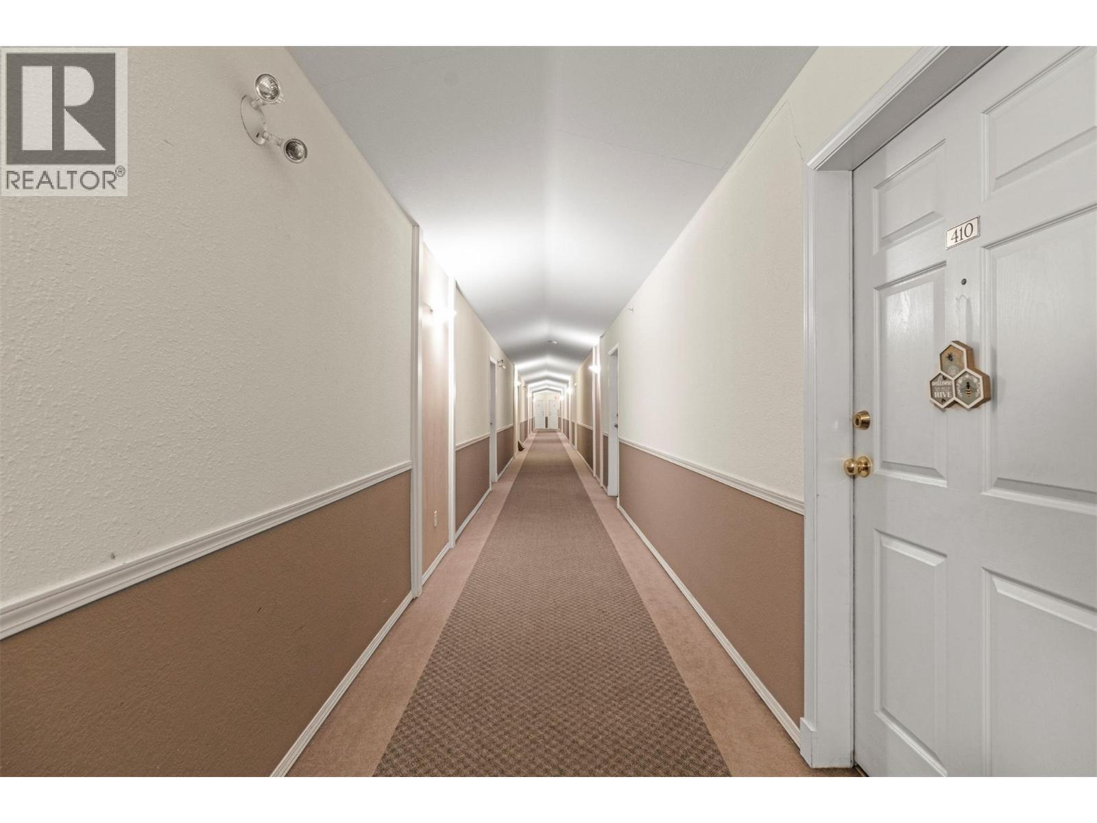 4900 Okanagan Avenue Unit# 402, Vernon, BC - Indoor Photo Showing Other Room