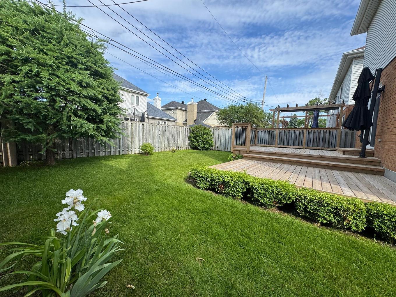 Backyard - 3017 Rue Edmond, Kirkland, QC - Outdoor