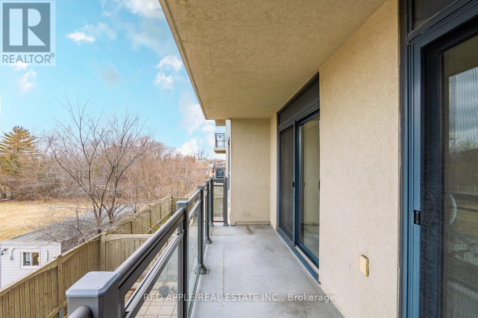 213 - 872 Sheppard Avenue W, Toronto, ON - Outdoor With Balcony With Exterior