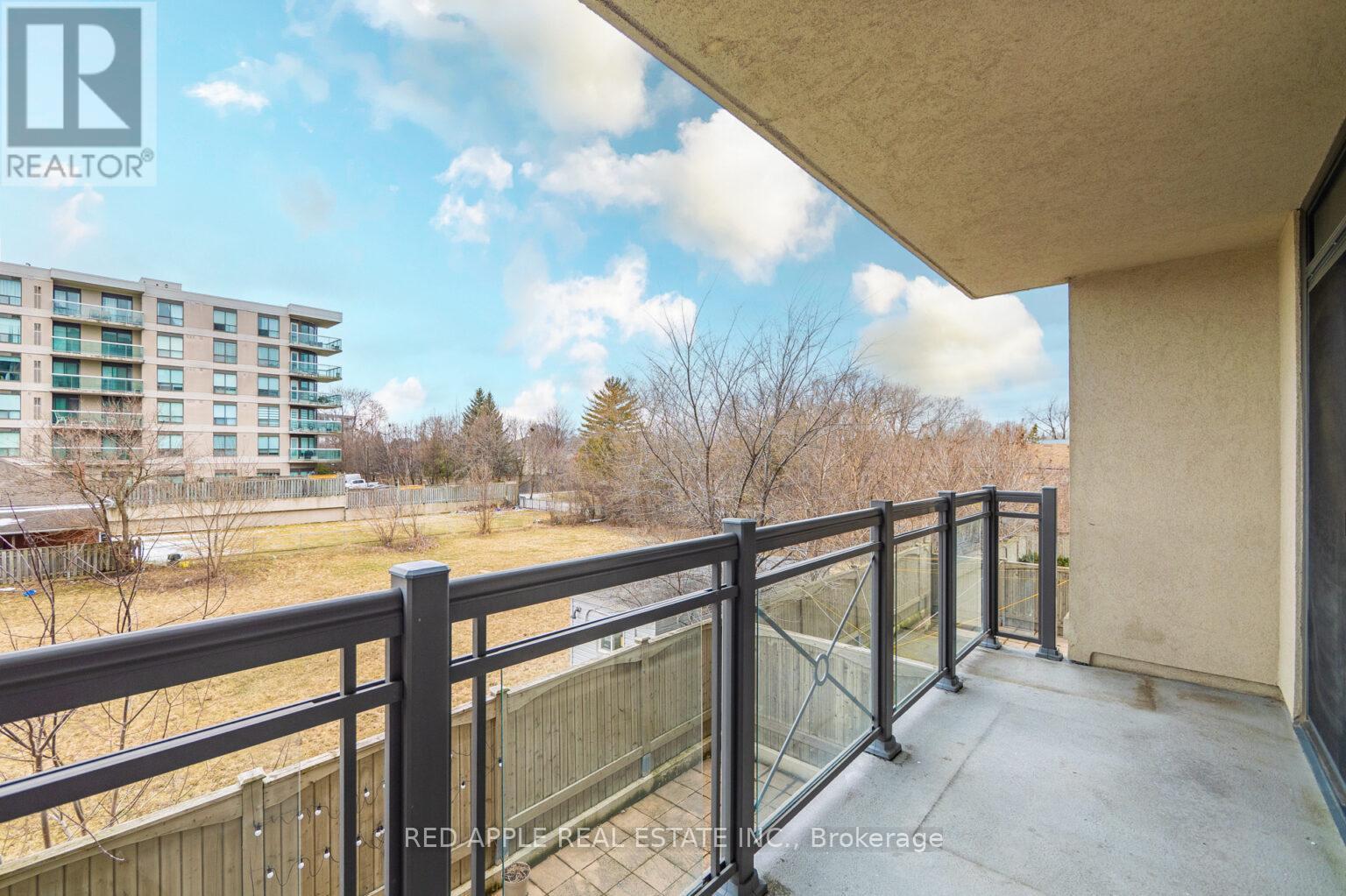 213 - 872 Sheppard Avenue W, Toronto, ON - Outdoor With Balcony With Exterior