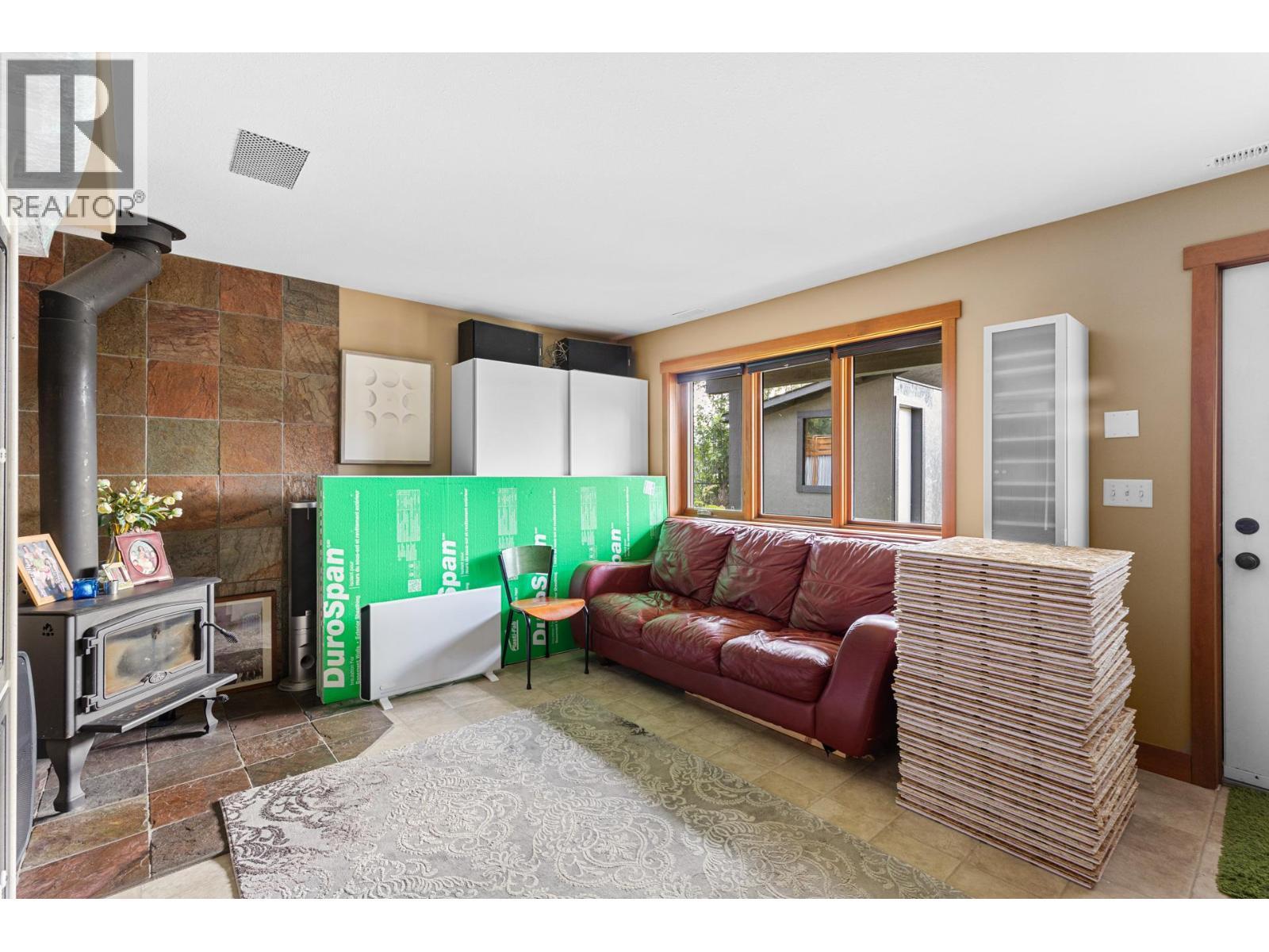 2504 Gould Road, Kamloops, BC - Indoor Photo Showing Other Room