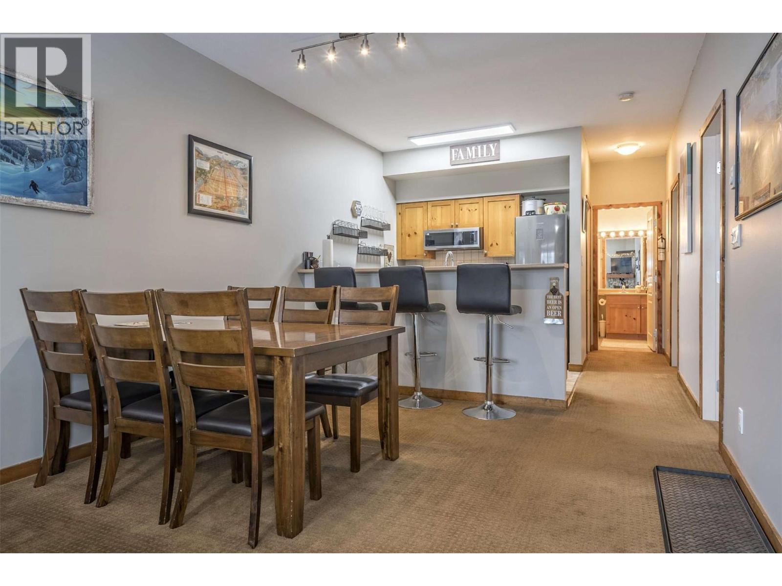9802 Silver Star Road Unit# 109, Vernon, BC - Indoor Photo Showing Dining Room