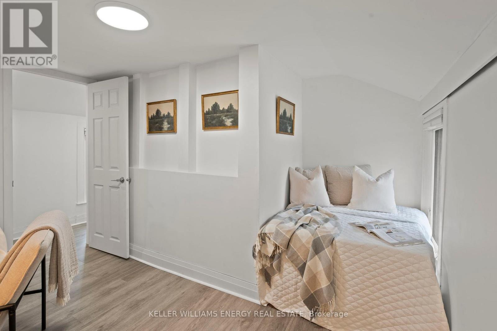 30 Pier Street, Scugog, ON - Indoor Photo Showing Bedroom