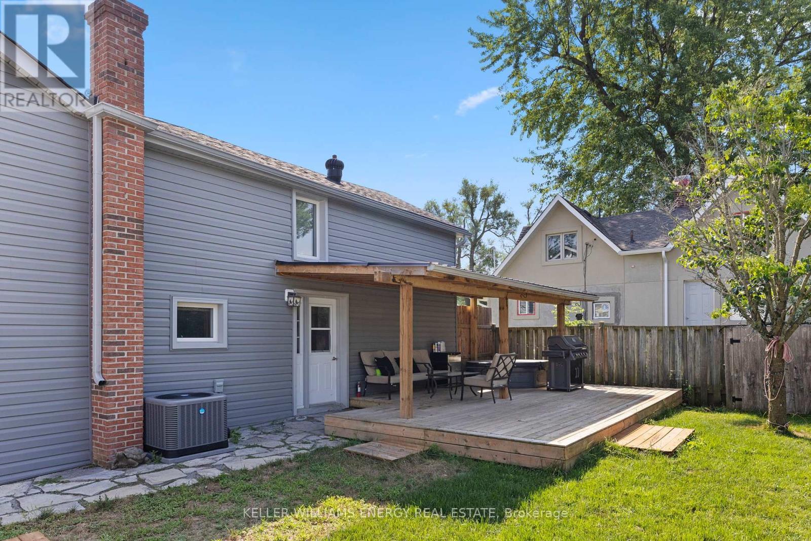 30 Pier Street, Scugog, ON - Outdoor With Deck Patio Veranda With Exterior