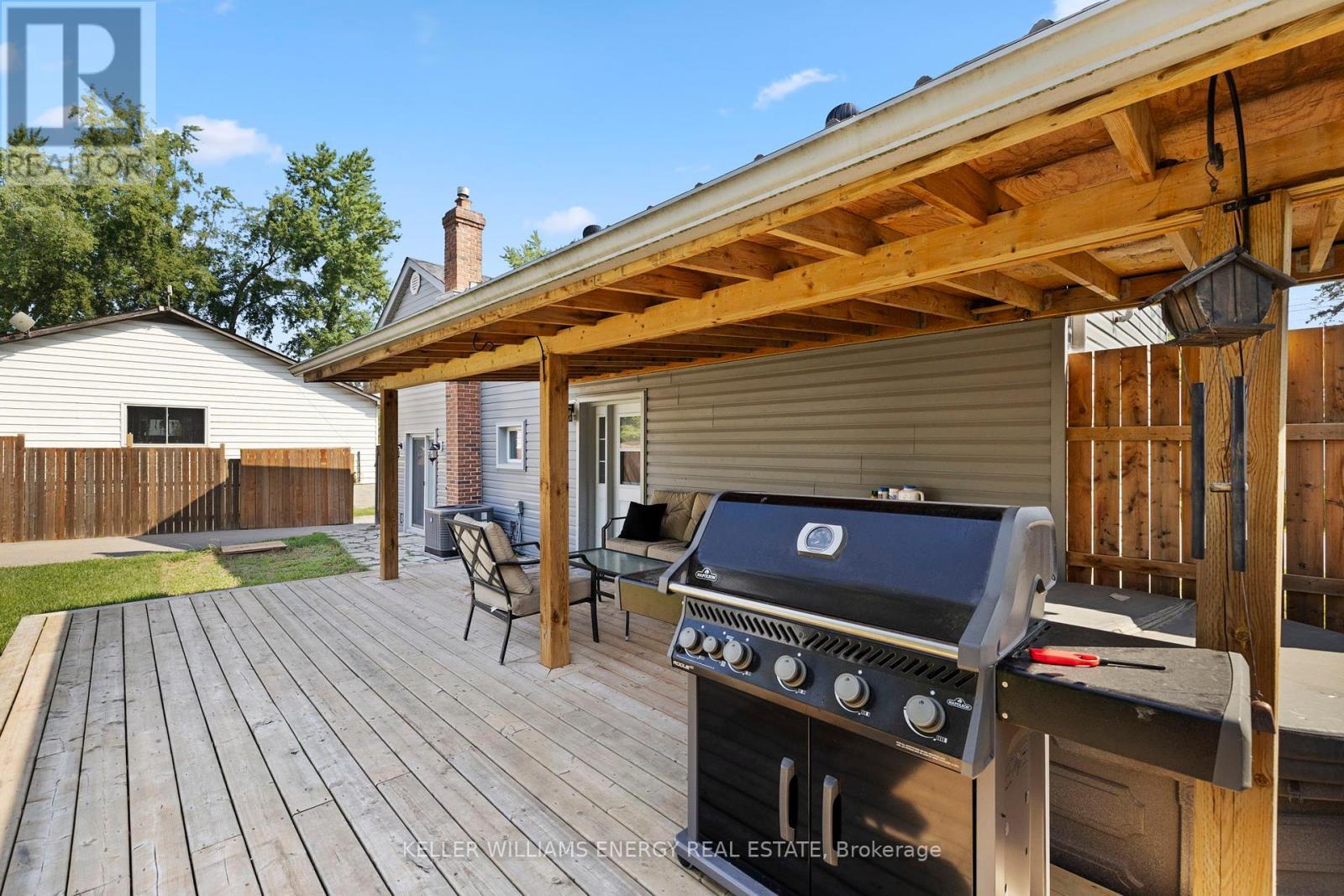 30 Pier Street, Scugog, ON - Outdoor With Deck Patio Veranda With Exterior