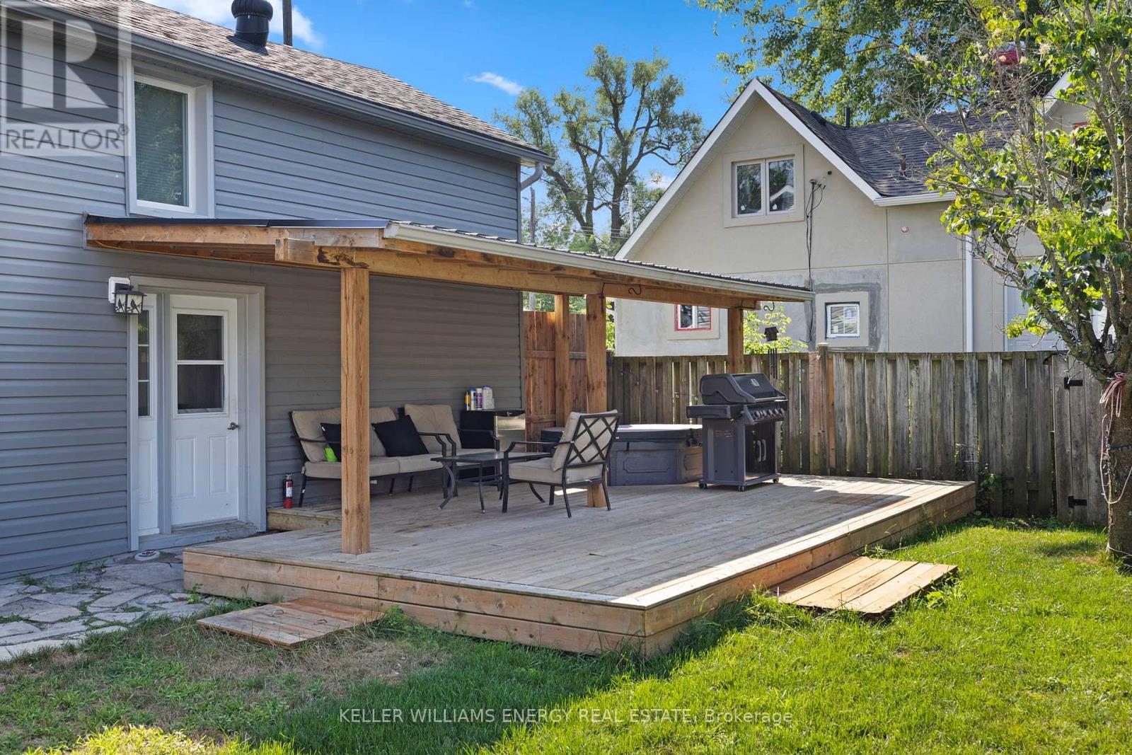 30 Pier Street, Scugog, ON - Outdoor With Deck Patio Veranda With Exterior
