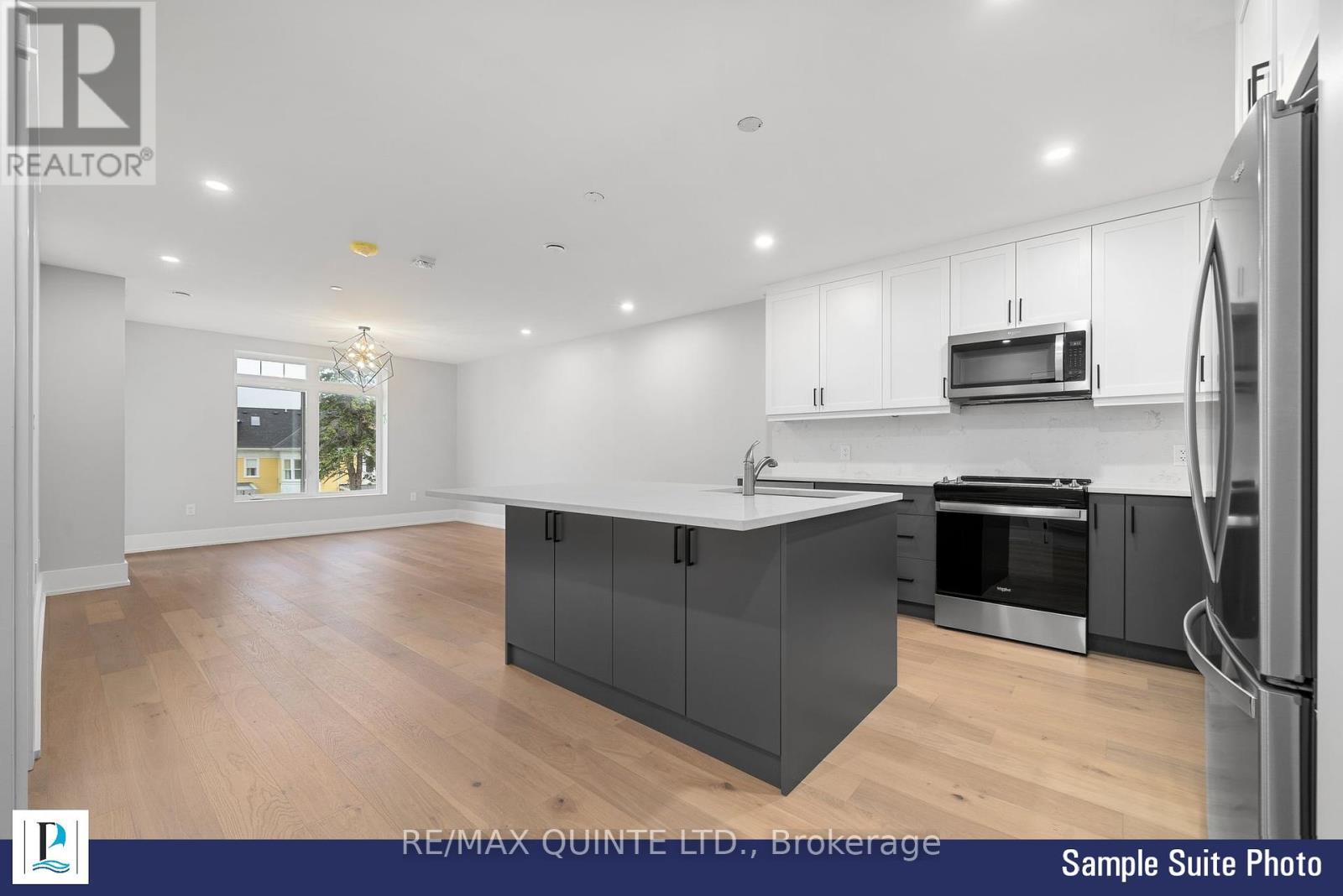 202 - 12 Clara Drive, Prince Edward County (Picton Ward), ON - Indoor Photo Showing Kitchen With Upgraded Kitchen