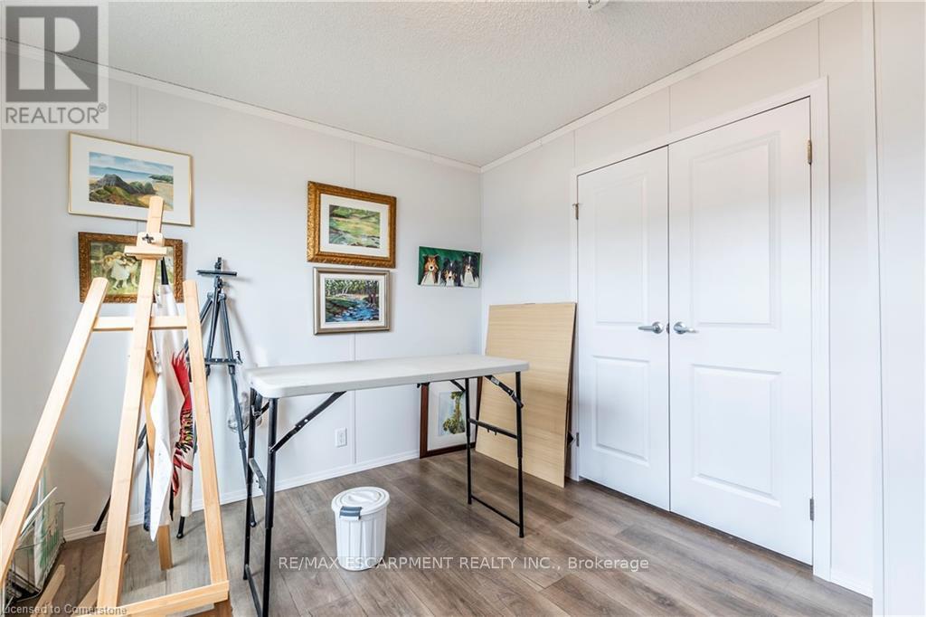 17 Bent Willow Court, Haldimand, ON - Indoor Photo Showing Other Room