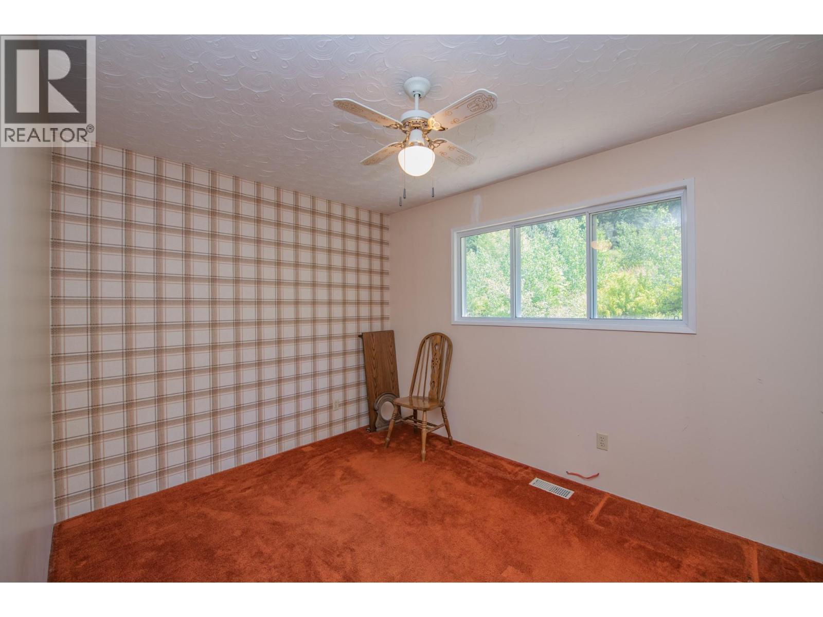 4587 Briggs Road, Vernon, BC - Indoor