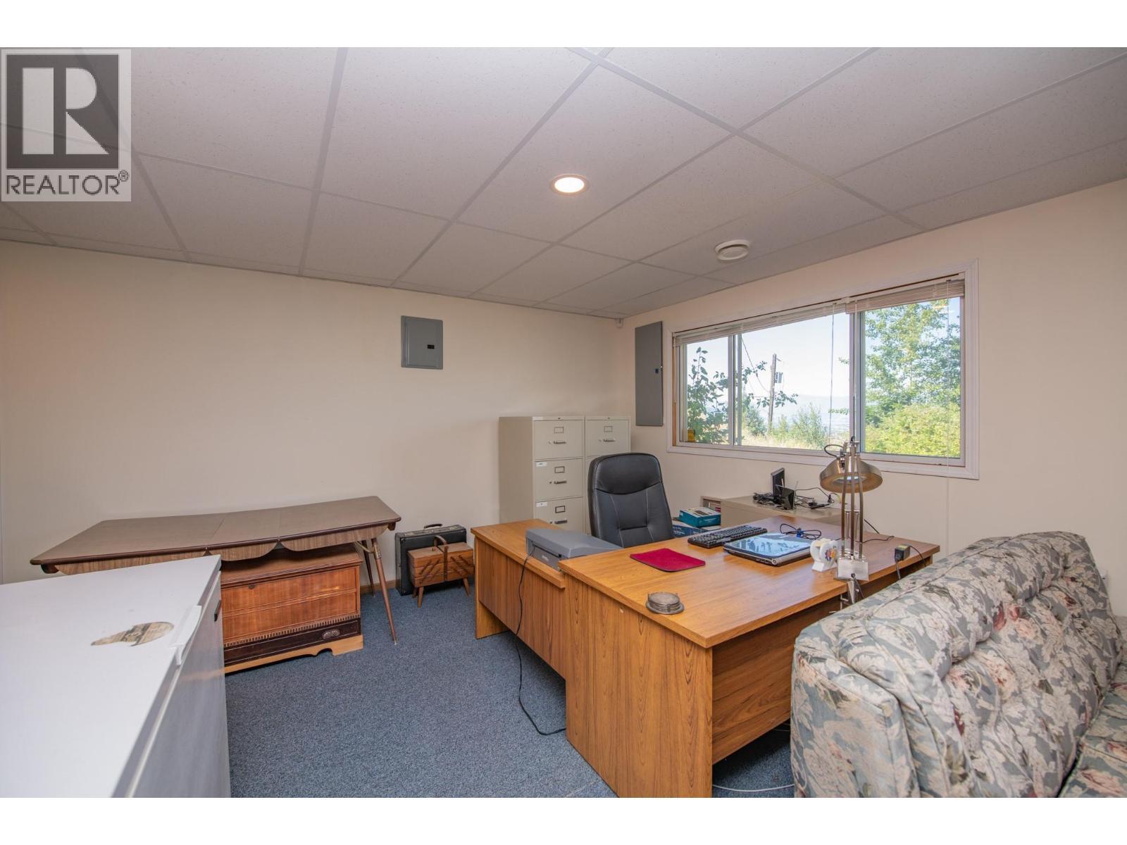 4587 Briggs Road, Vernon, BC - Indoor Photo Showing Office