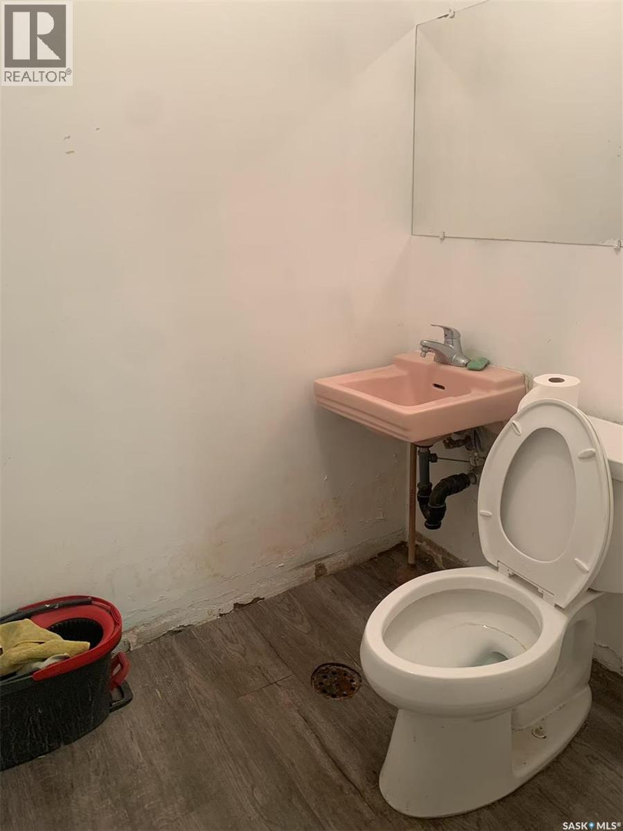 C 1402 College Drive, Saskatoon, SK