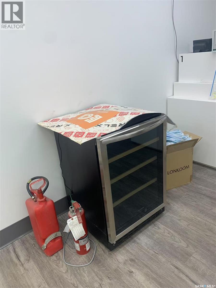 C 1402 College Drive, Saskatoon, SK