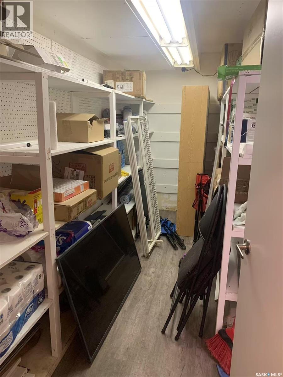 C 1402 College Drive, Saskatoon, SK