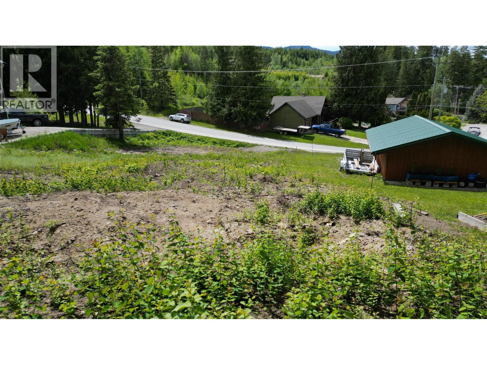 2902 Cedar Drive, Sorrento, BC