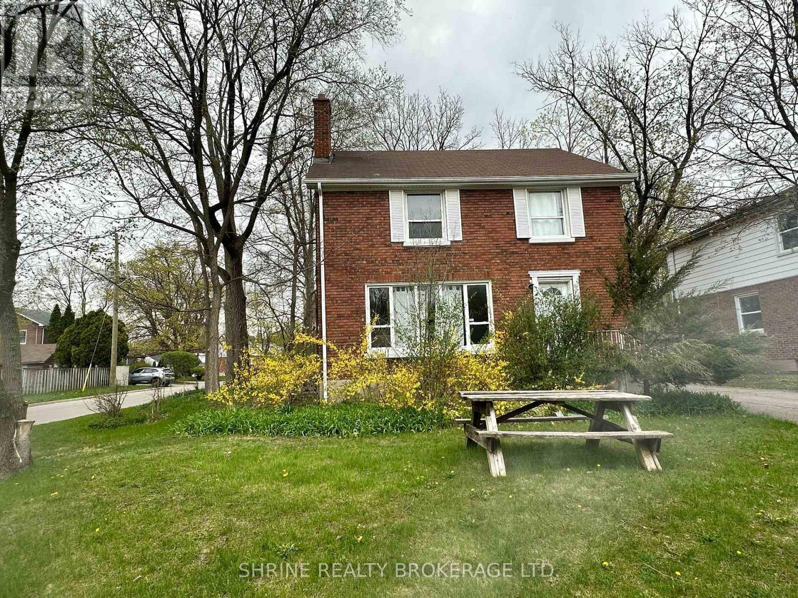 90 Huron Street, London East (East B), ON - Outdoor