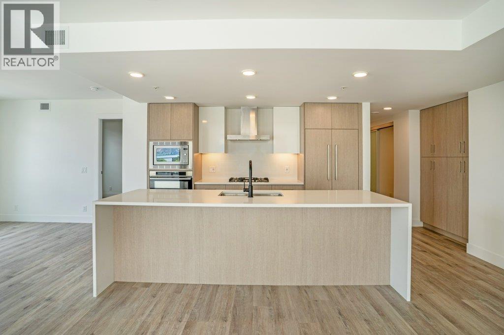1588 Ellis Street Unit# 609, Kelowna, BC - Indoor Photo Showing Kitchen