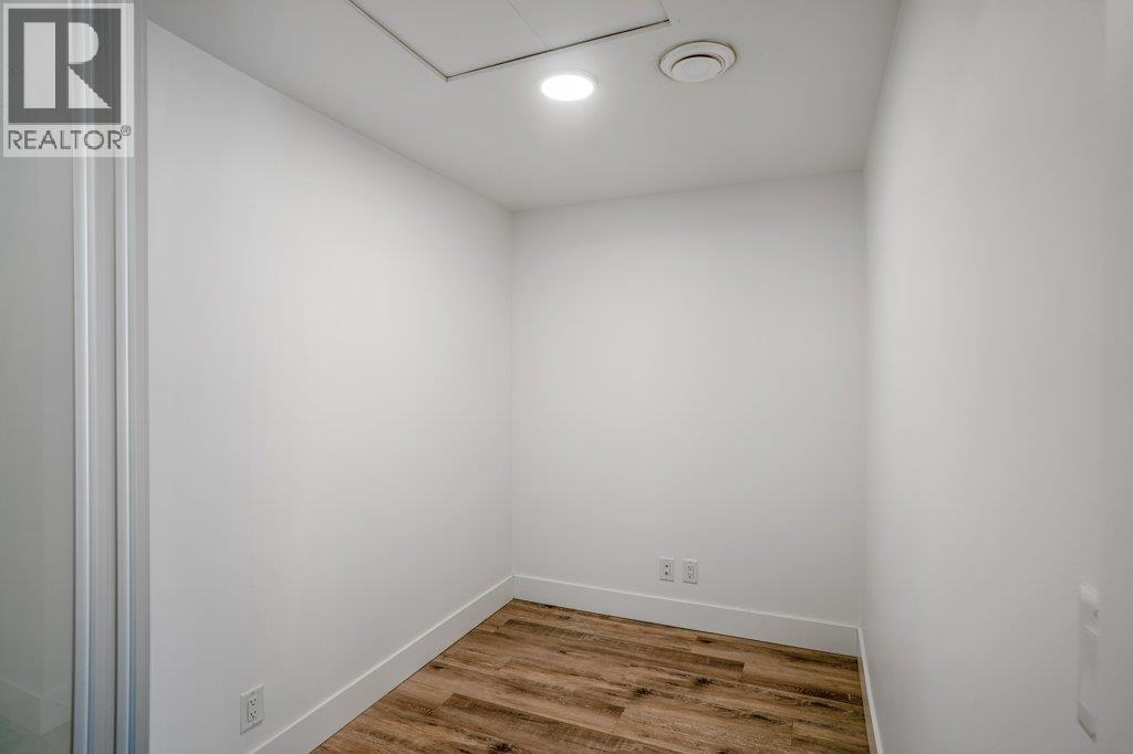 1588 Ellis Street Unit# 609, Kelowna, BC - Indoor Photo Showing Other Room